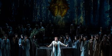 A Torino una rassicurante Norma super tradizionale