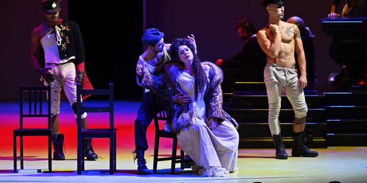 Un ballo in maschera “gustavizzato” al Festival Verdi