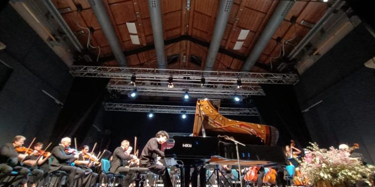 L’inglese Yuanfan Yang vince il concorso pianistico Casagrande