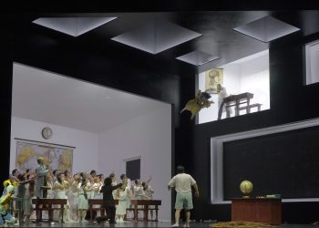 Michieletto rimanda Hoffmann a scuola