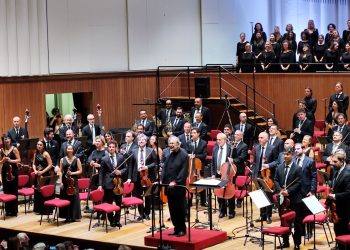 Sir John Eliot Gardiner dirige al Quartetto di Milano l’Ottava e Nona sinfonia di Beethoven