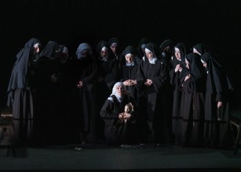 Dialoghi delle carmelitane secundum Carsen, al Regio di Torino