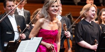 Mutter, Petrenko e la Royal Philharmonic Orchestra a Torino per i Concerti di Lingotto Musica